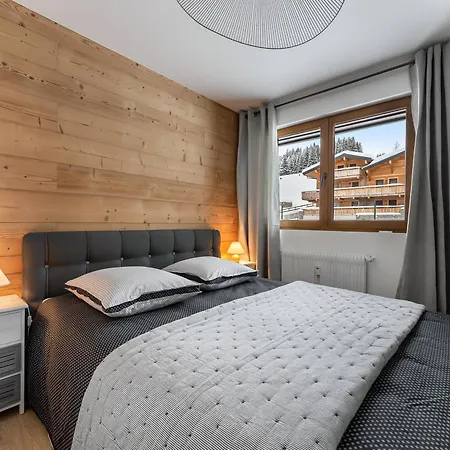 - Renove Proche Pistes Avec Balcon Et Parking - Fr-1-623-92 Apartment